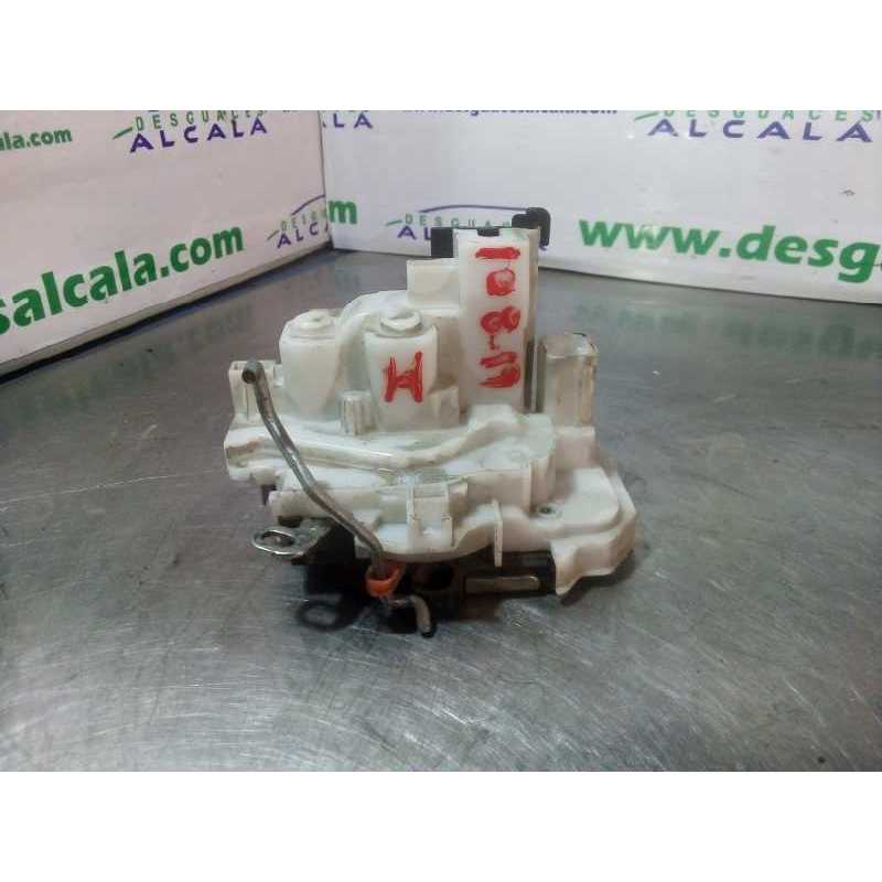CERRADURA PUERTA DELANTERA IZQUIERDA MANUAL 