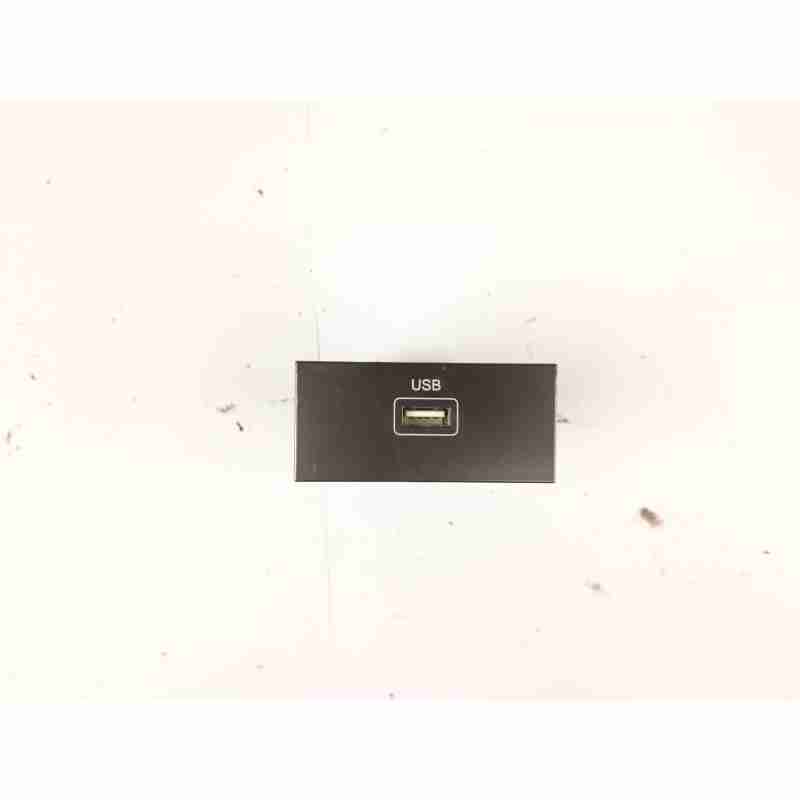 CONECTOR USB / AUX 8970037000 
