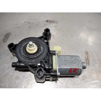 MOTOR ELEVALUNAS DELANTERO DERECHO 0130822716 
