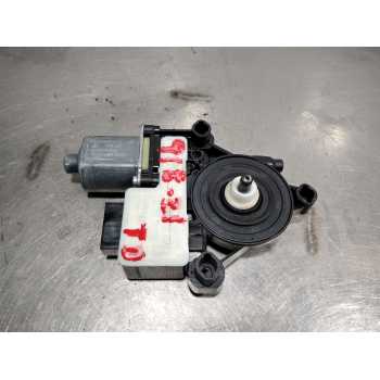 MOTOR ELEVALUNAS TRASERO DERECHO 0130822694 