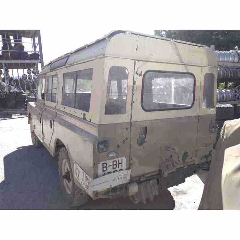 land rover santana del año 1975