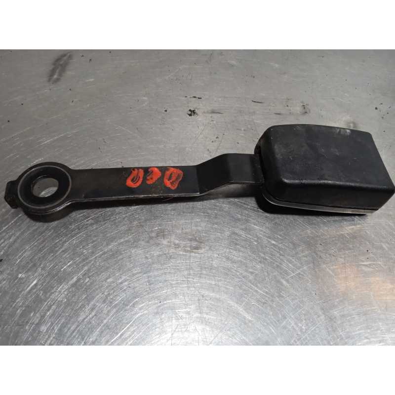 BROCHE CINTURON DELANTERO DERECHO 868420F000 