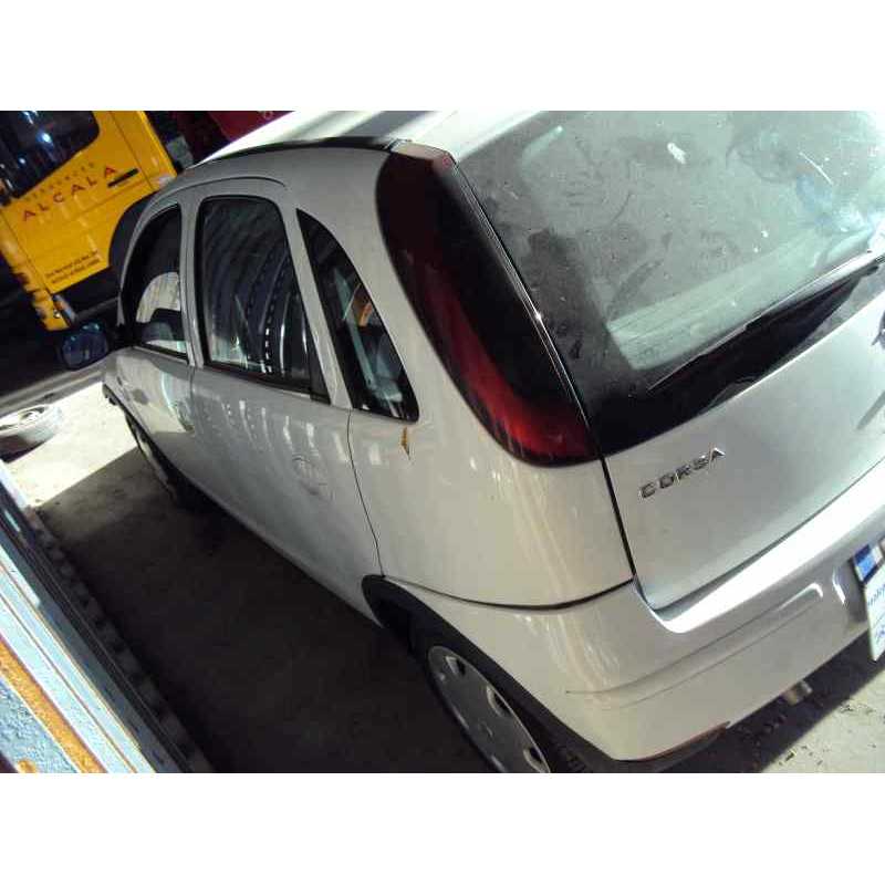 opel corsa c del año 2004