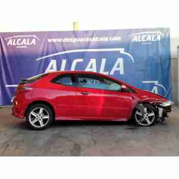 HONDA CIVIC BERLINA (FN) de desguace