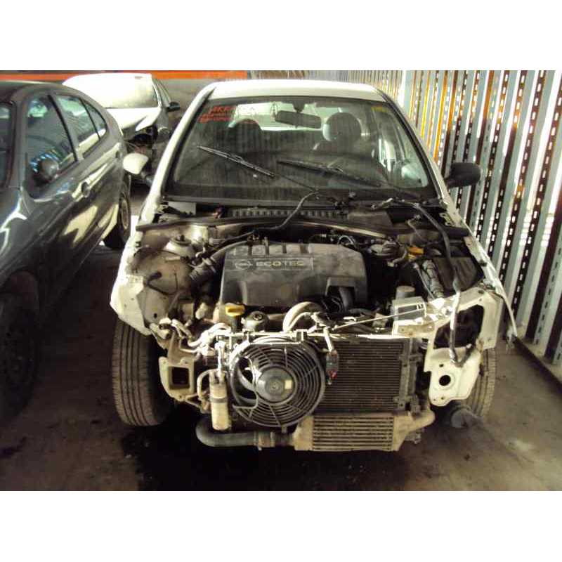 opel corsa c del año 2004
