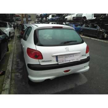 PEUGEOT 206 BERLINA