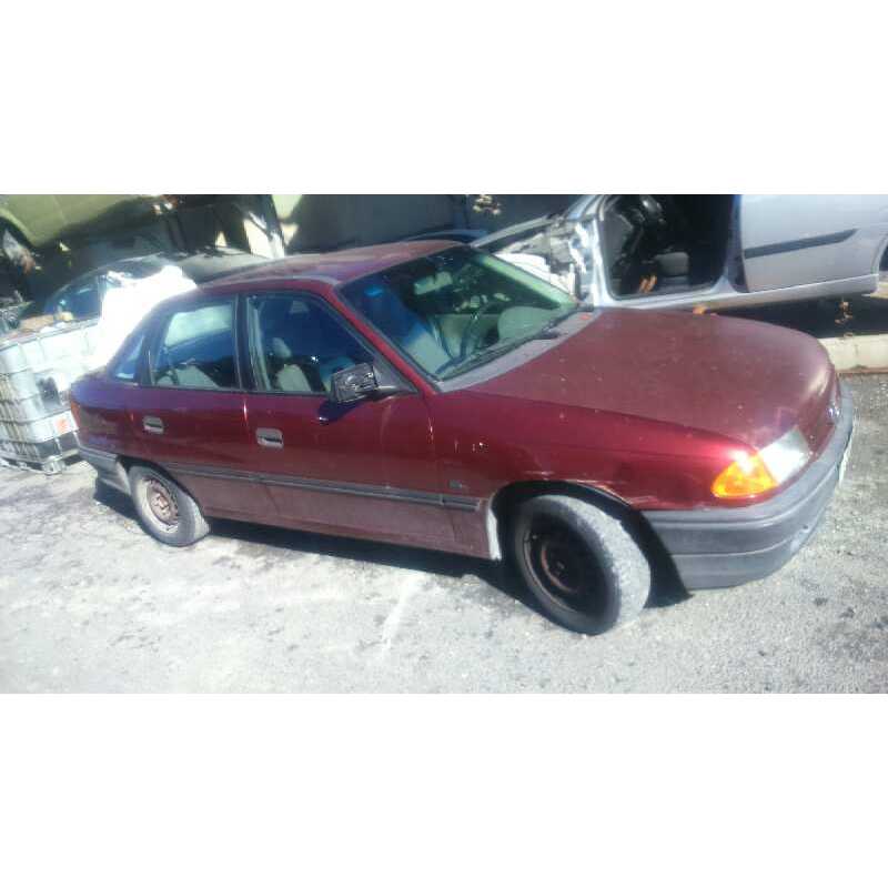 opel astra f berlina del año 1994