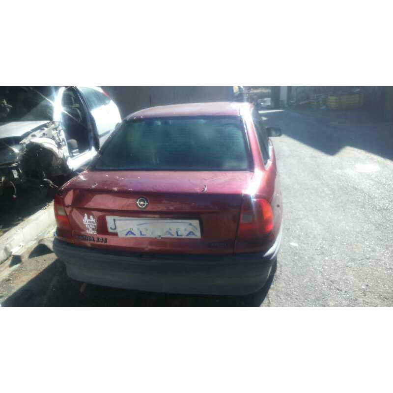 opel astra f berlina del año 1994