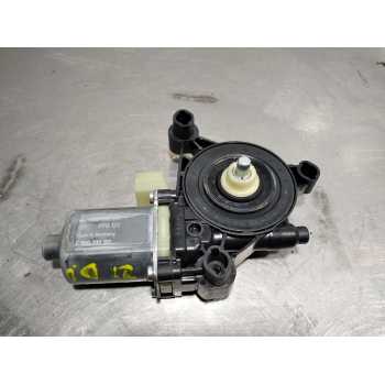 MOTOR ELEVALUNAS DELANTERO IZQUIERDO 0130822077 2 PINES