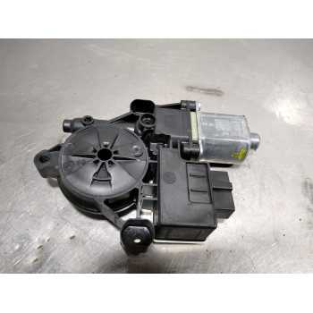 MOTOR ELEVALUNAS TRASERO DERECHO 0130822694 5 PINES