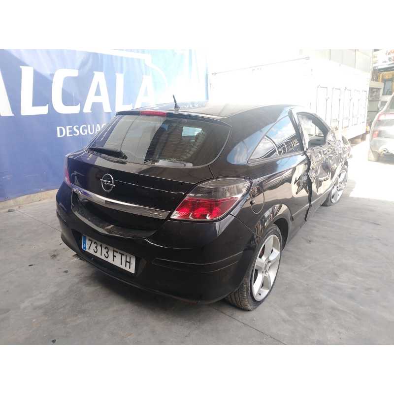 opel astra h gtc (a04) del año 2007