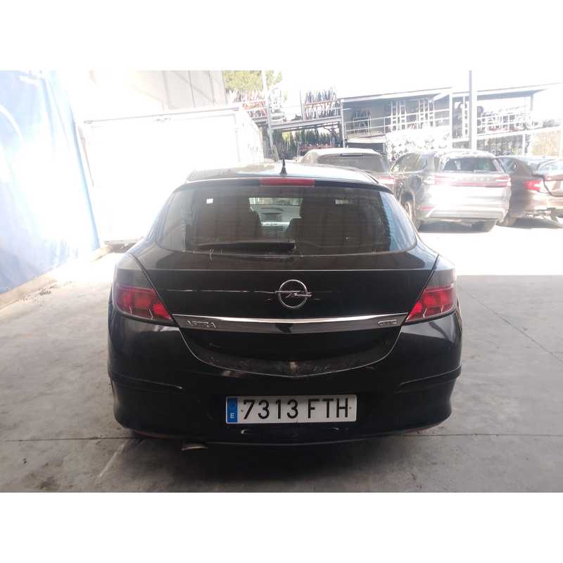 opel astra h gtc (a04) del año 2007
