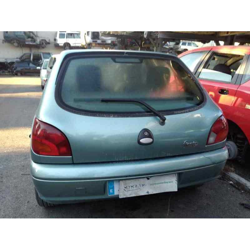 ford fiesta berlina (dx) del año 2000