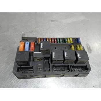 CAJA RELES / FUSIBLES 060714155450 518879002
