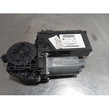 MOTOR ELEVALUNAS TRASERO IZQUIERDO 3D0959795E 
