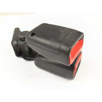 ENGANCHE CINTURON TRASERO IZQUIERDO 898302Y2009P 