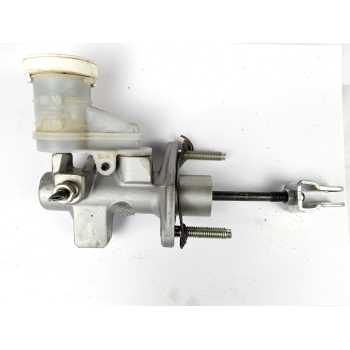 BOMBA EMBRAGUE 2345A015 