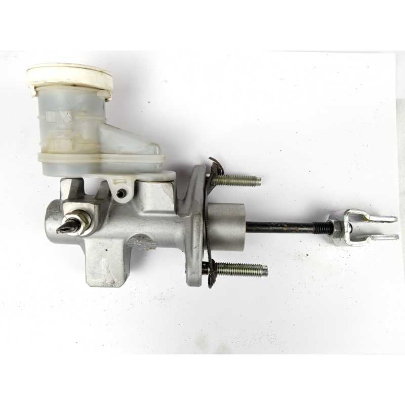 BOMBA EMBRAGUE 2345A015 