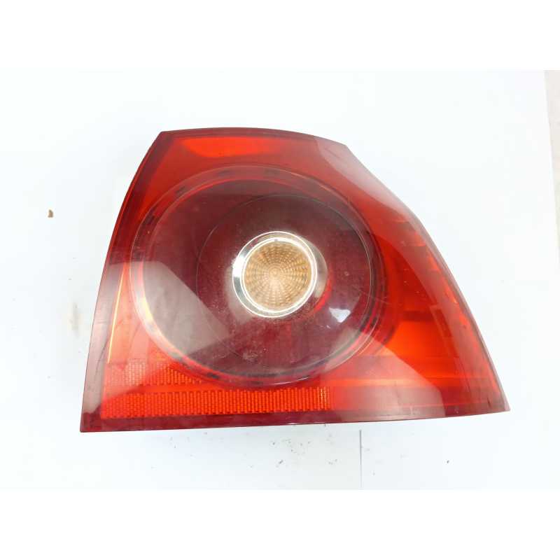 PILOTO TRASERO DERECHO 4VFX13404AB 
