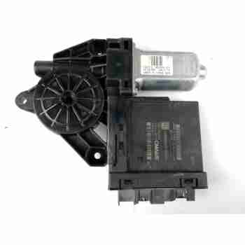 MOTOR ELEVALUNAS DELANTERO DERECHO 31674757 