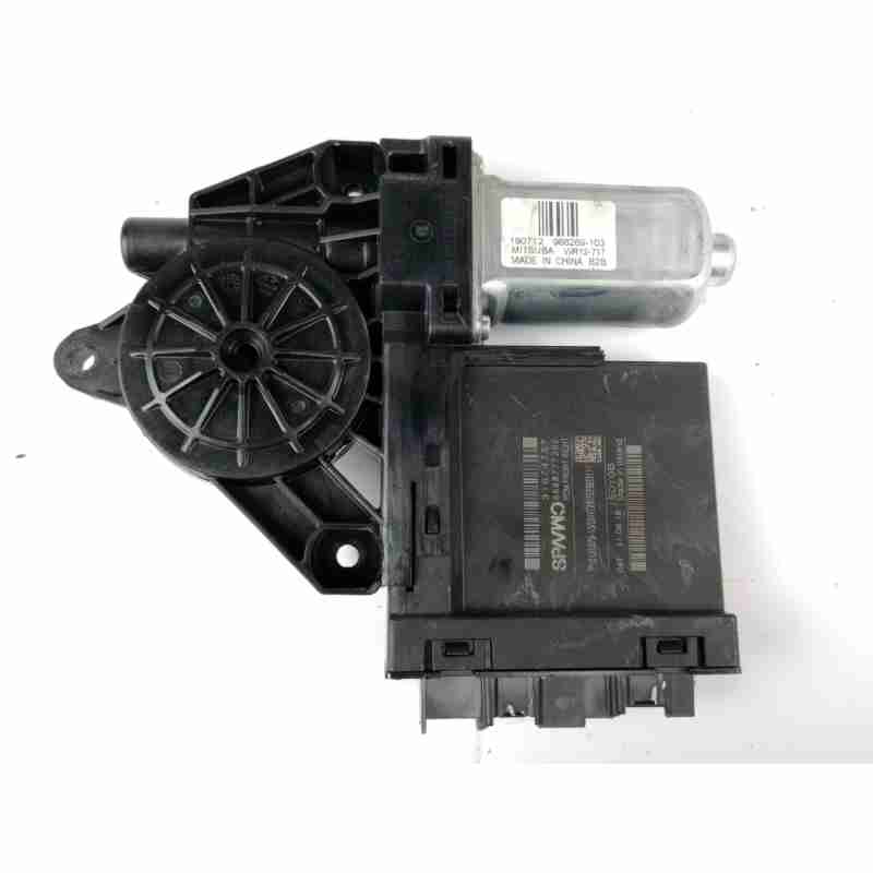 MOTOR ELEVALUNAS DELANTERO DERECHO 31674757 
