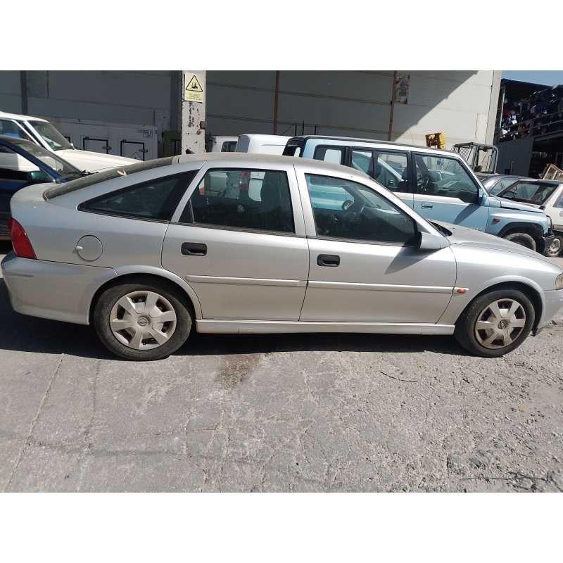 opel vectra b hatchback (j96) del año 1999