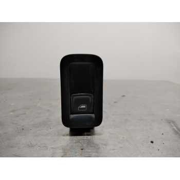 MANDO ELEVALUNAS TRASERO IZQUIERDO 5G0868345 3 PINES 