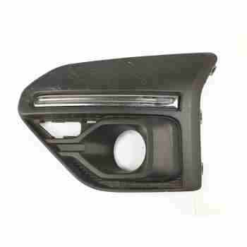 REJILLA PARAGOLPES IZQUIERDA EABM261A31 