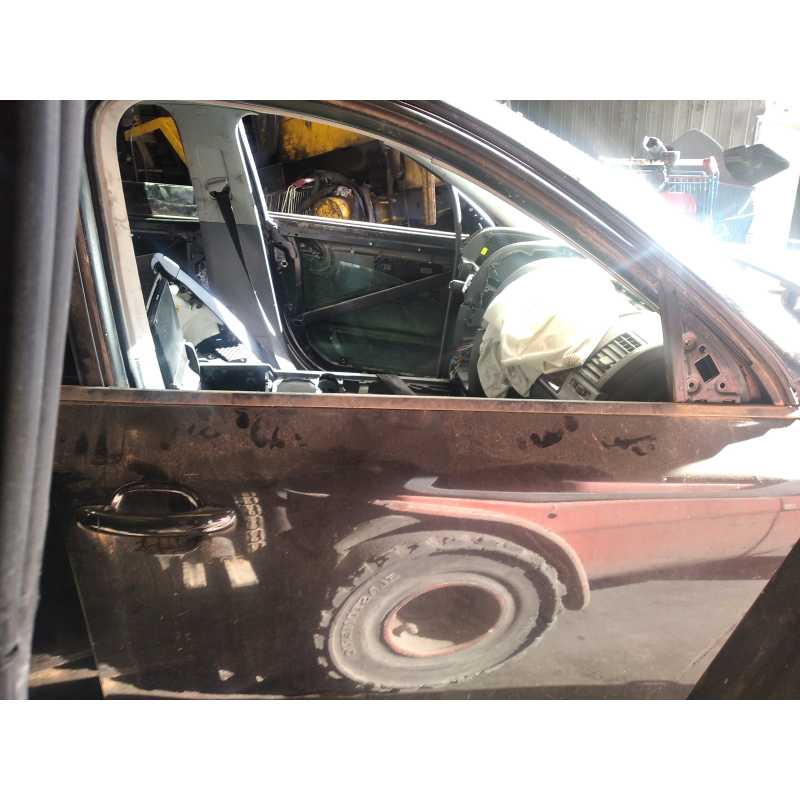 PUERTA DELANTERA DERECHA MONTADA EN VEHICULO 7L0831056L 