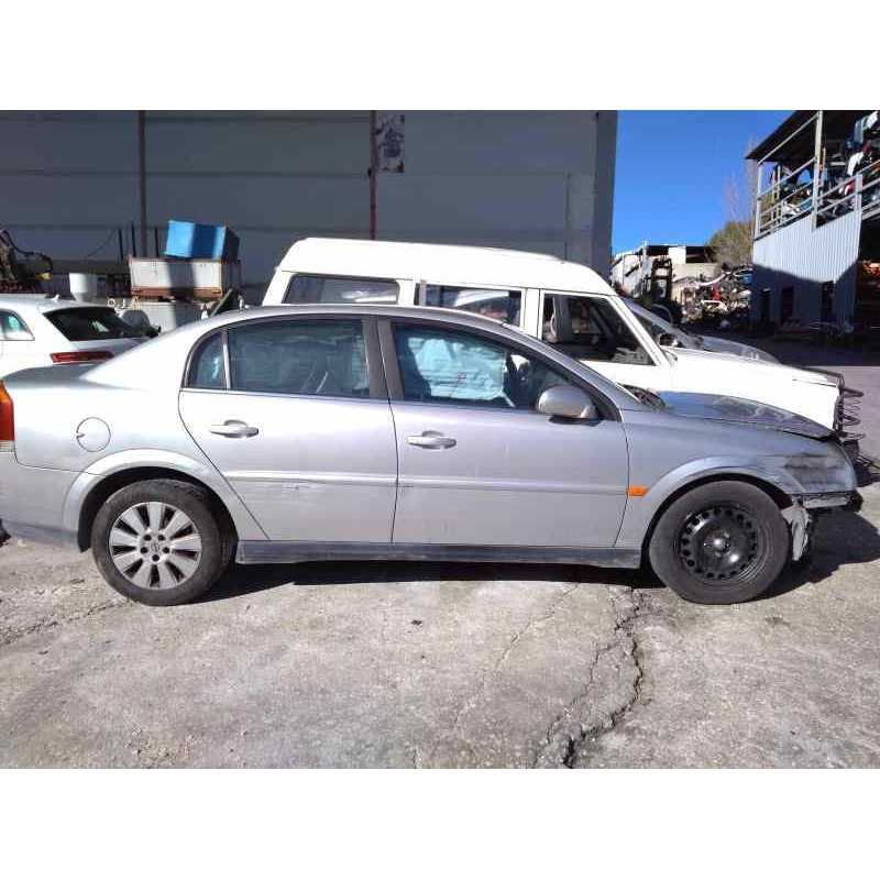 opel vectra c berlina del año 2003