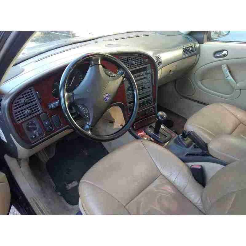 saab 9-5 sedán del año 1998