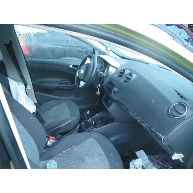 seat ibiza (6j5) del año 2008