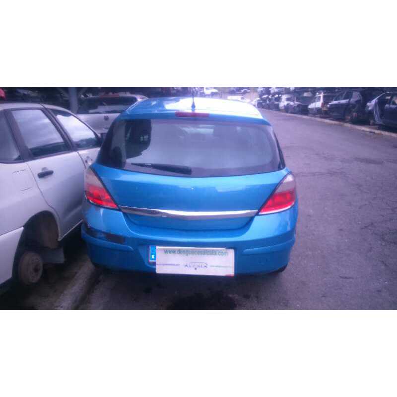 opel astra h berlina del año 2004