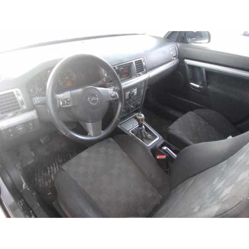 opel vectra c berlina del año 2005