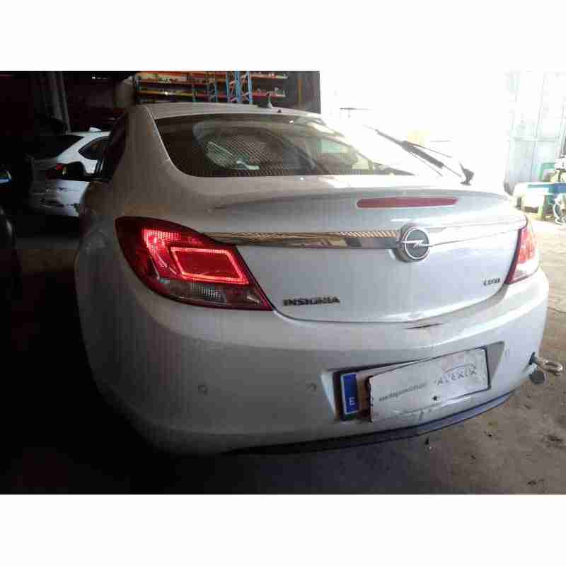 opel insignia berlina del año 2010