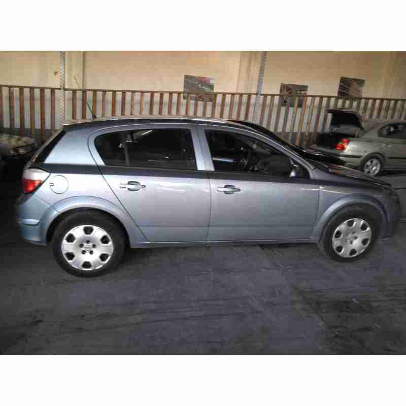 opel astra h berlina del año 2005