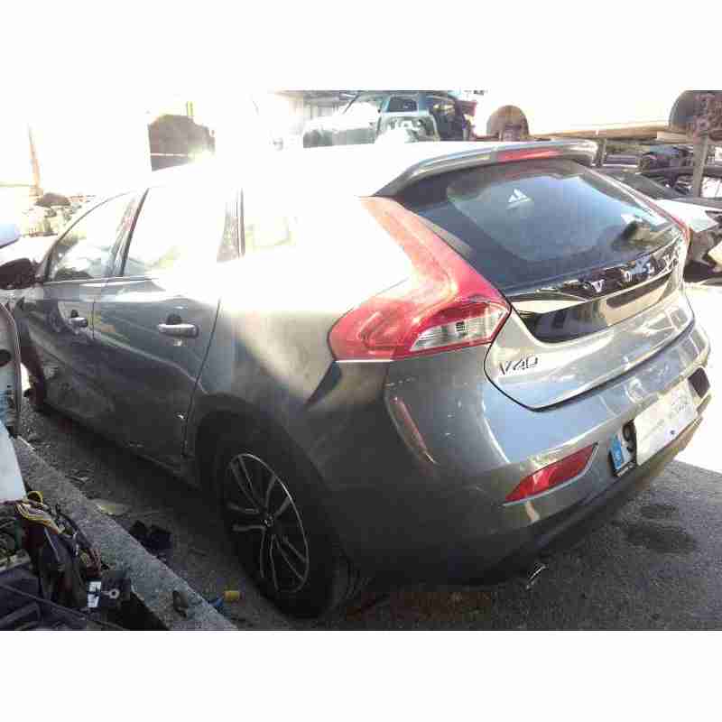 volvo v40 del año 2016