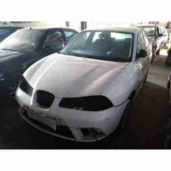 SEAT IBIZA (6L1) de desguace