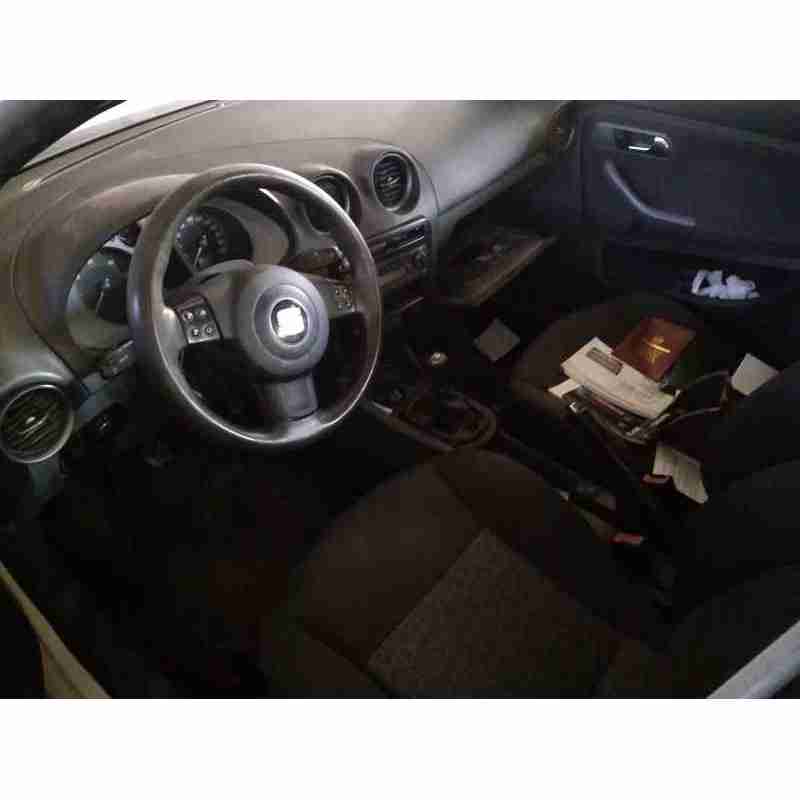 seat ibiza (6l1) del año 2008