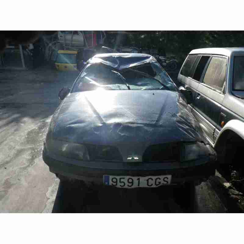 mitsubishi carisma berlina 5 (da0) del año 2003