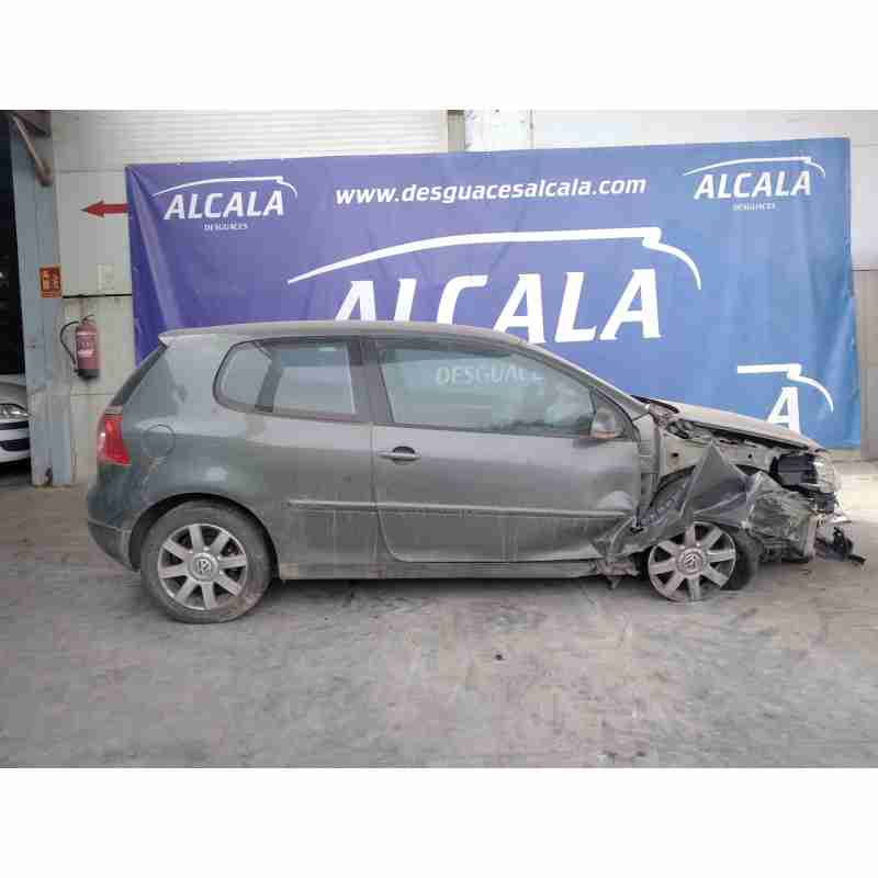volkswagen golf v berlina (1k1) del año 2004