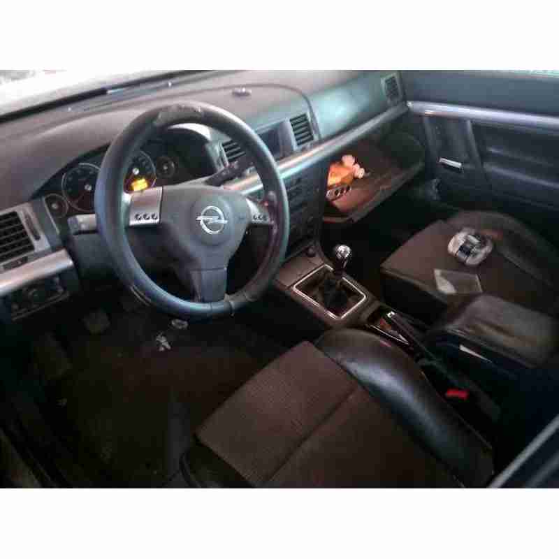 opel vectra c berlina del año 2003