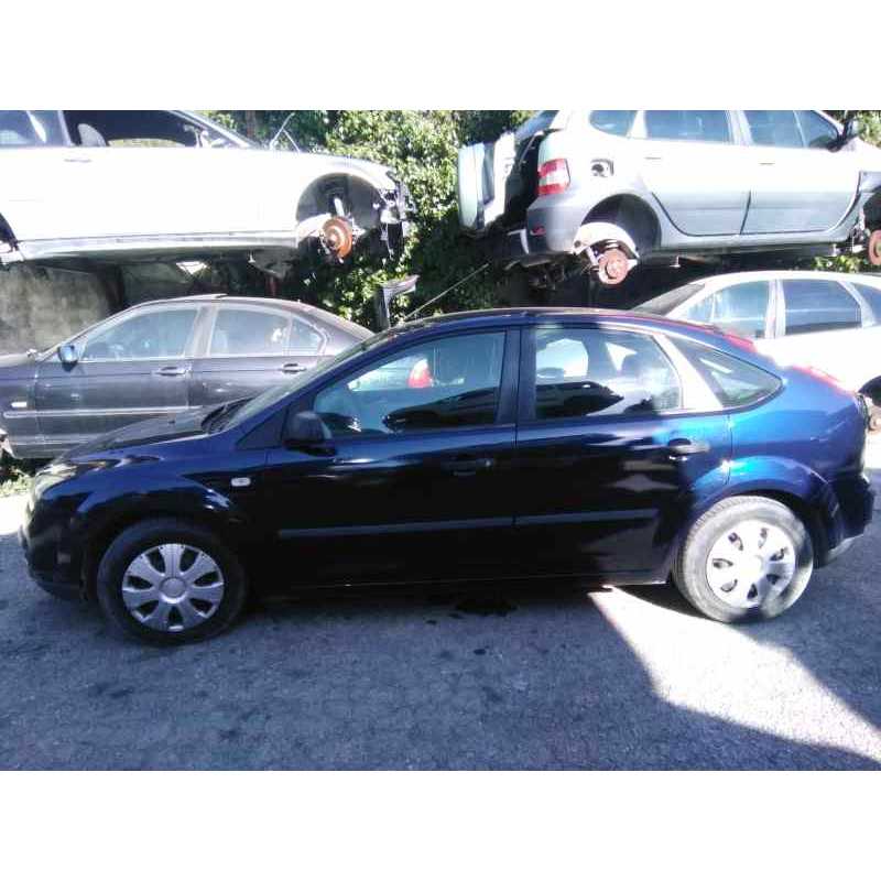 ford focus berlina (cap) del año 2004