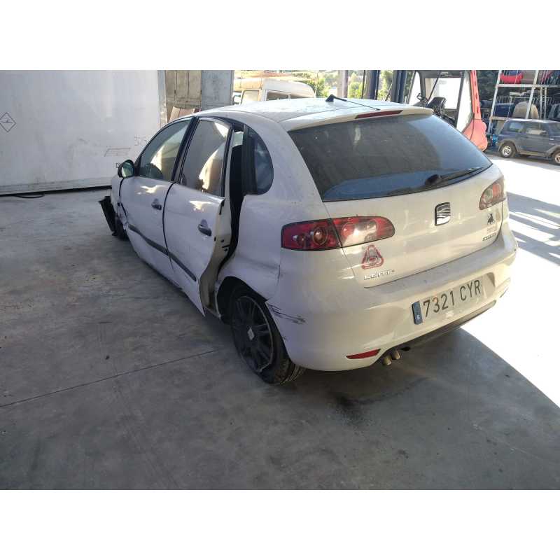 seat ibiza (6l1) del año 2004