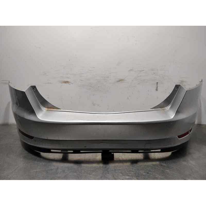 PARAGOLPES TRASERO PINTURA SALTADA 