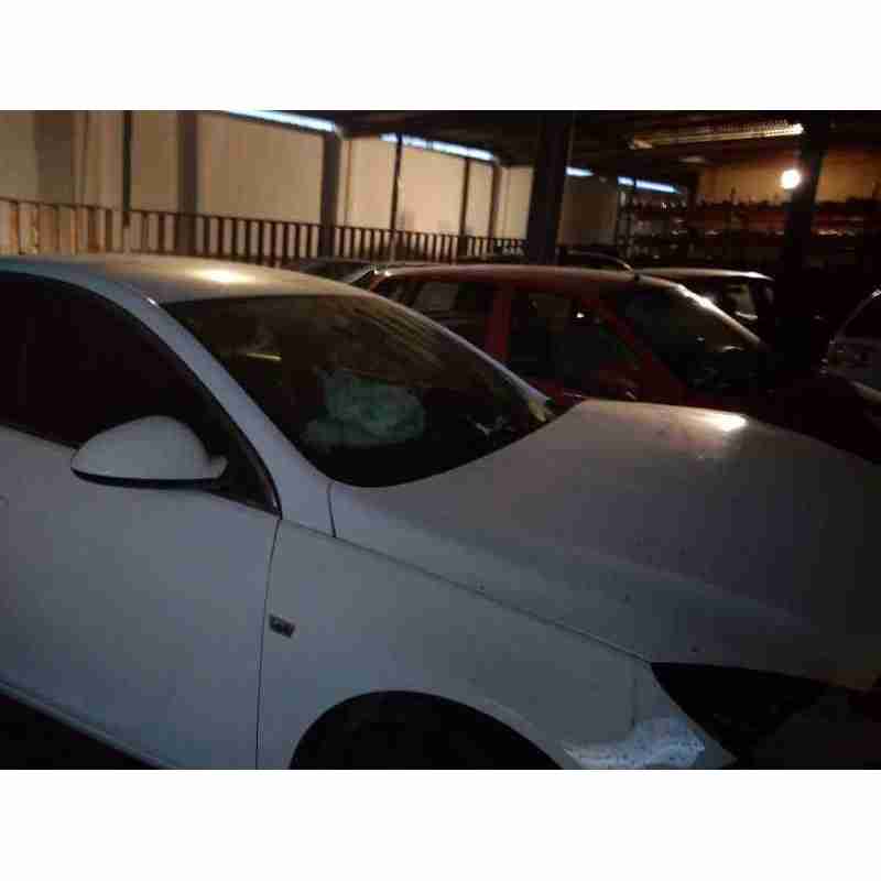 opel insignia berlina del año 2013