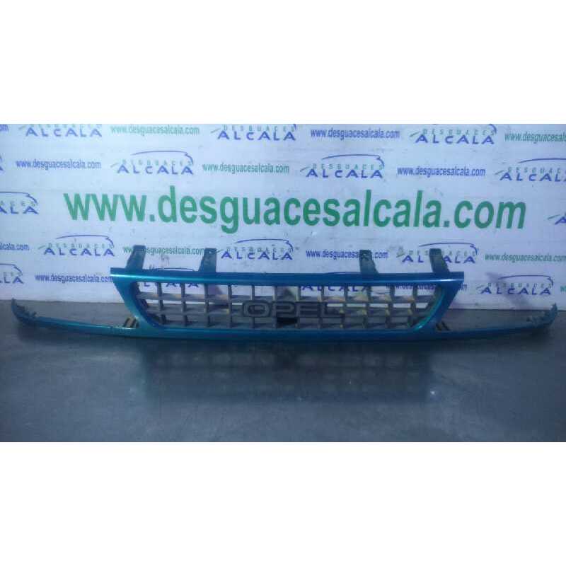 REJILLA DELANTERA SOPORTE ROTO 