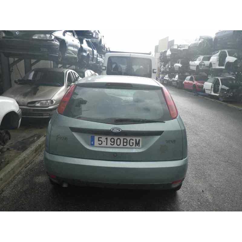 ford focus berlina (cak) del año 2001