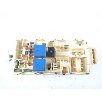 CAJA RELES / FUSIBLES 4L020244 