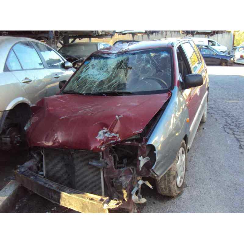 kia carens del año 2001